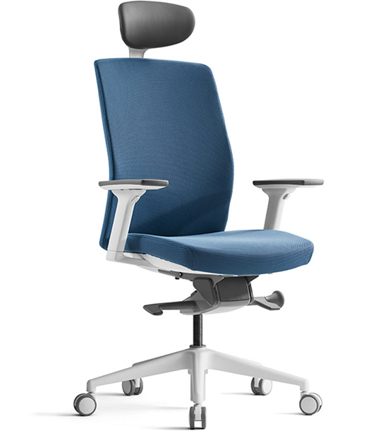 Офисное кресло Bestuhl J2G120L White